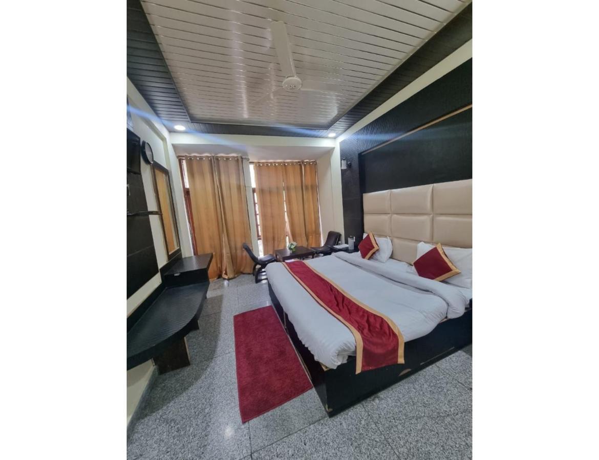 Hotel Krishna Palace Mussoorie Exterior foto